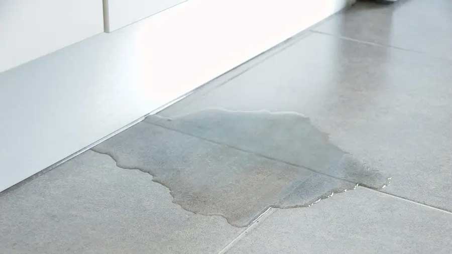 علت برق داشتن بدنه یخچال چیست